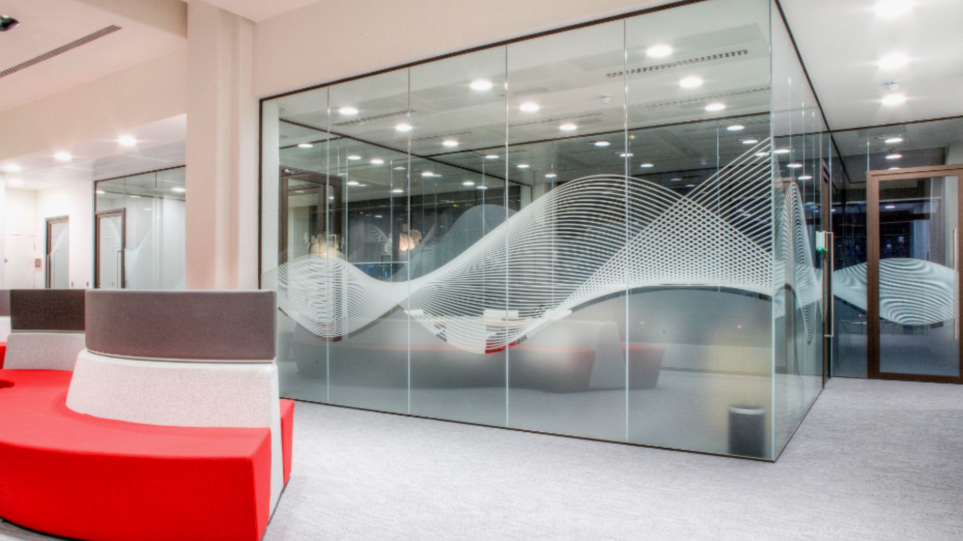 5 Benefits of Using Glass Partition Stickers in Your Workspace